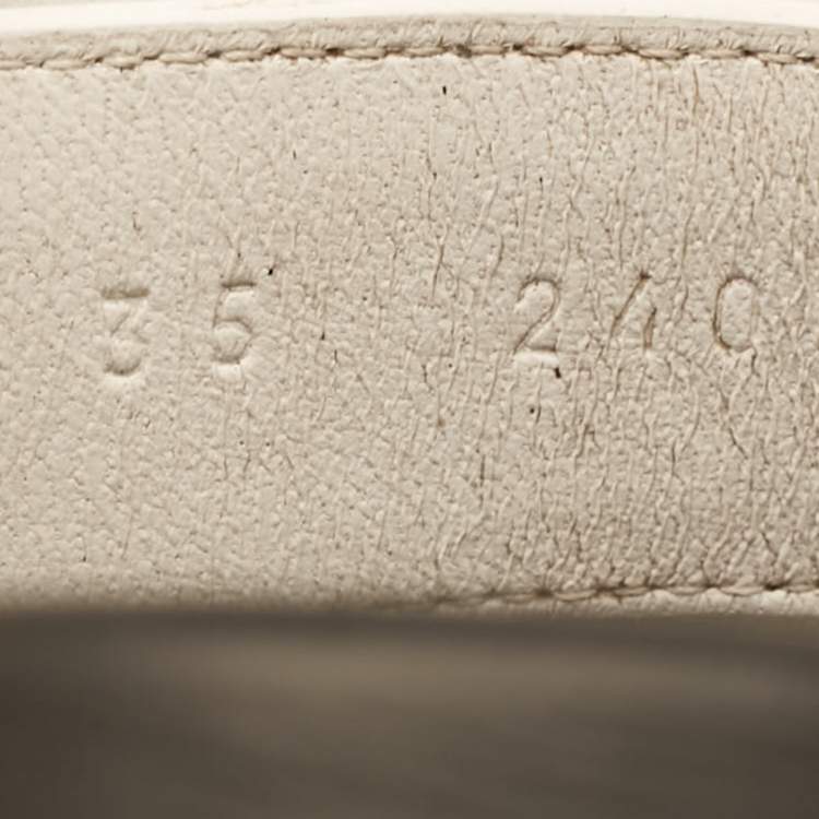 مملوكة مسبقًا Hermes White Leather Chypre Sandals Size 35