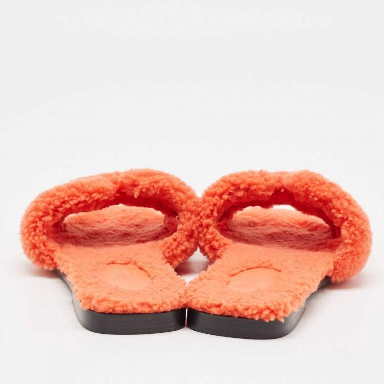 Pre Owned Hermes Orange Shearling Fur Oran Flat Slide Sandals Size 39
