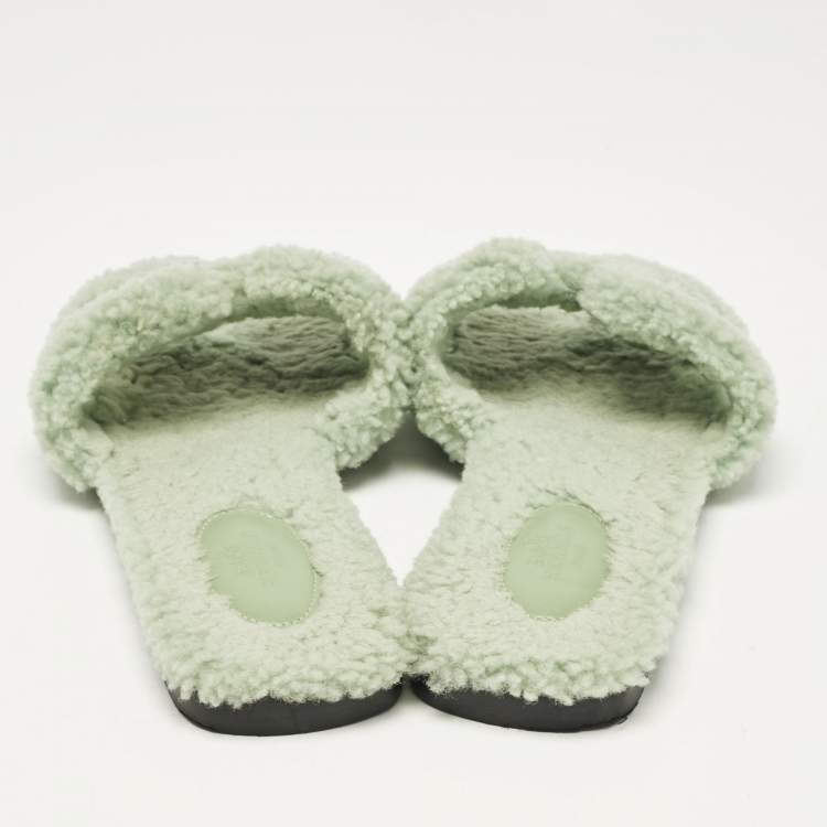 Pre Owned Hermes Mint Green Shearling Fur Oran Flat Slide Sandals Size 38.5