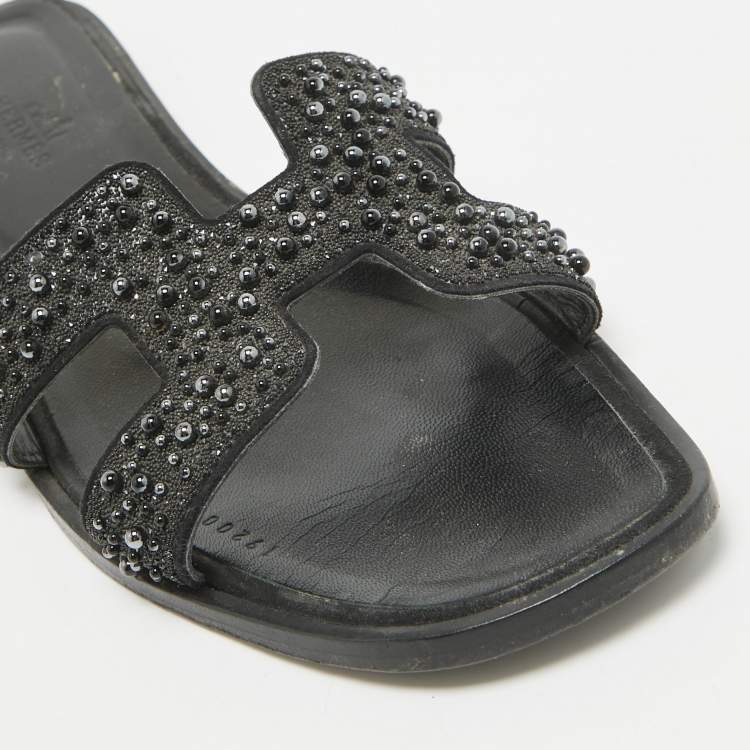 Pre Owned Hermes Black Beaded Suede Oran Flat Slides Size 38.5