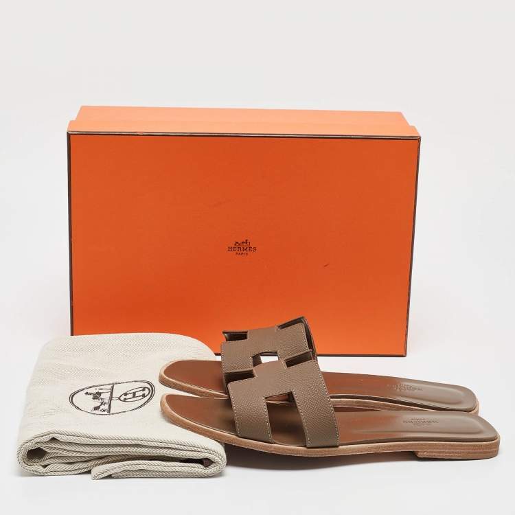Pre Owned Hermes Brown Leather Oran Flat Slides Size 40.5