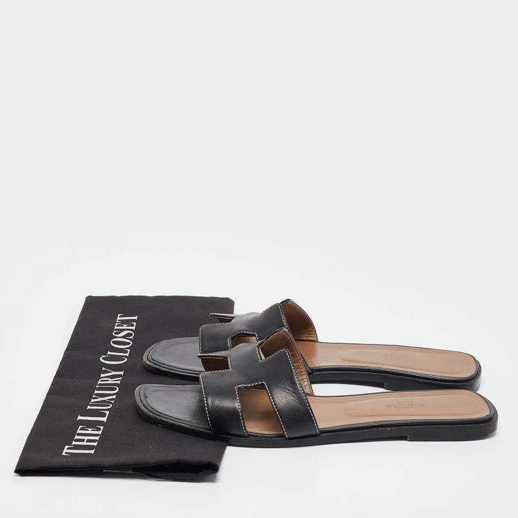 Pre Owned Hermes Black Leather Oran Flat Slides Size 40.5