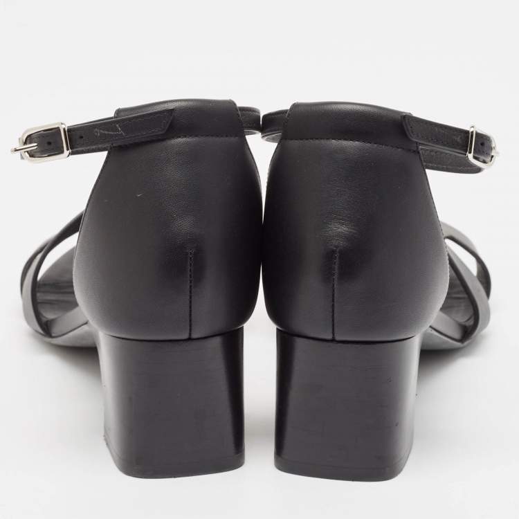 Pre Owned Hermes Black Leather Encens Sandals Size 39