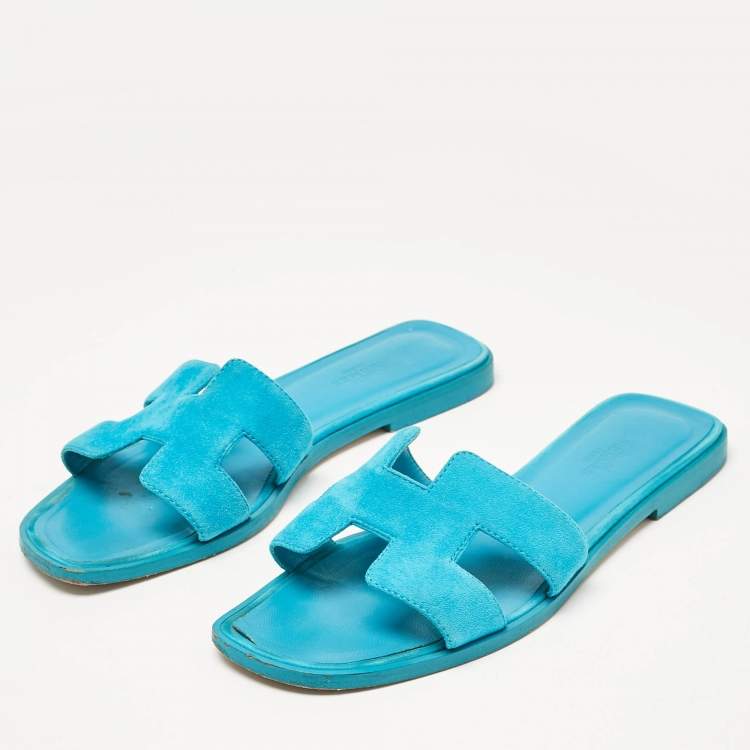 Pre Owned Hermes Blue Suede Oran Flat Slides Size 37