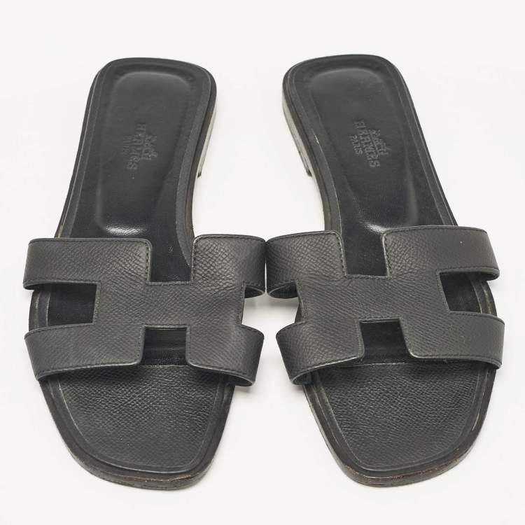 Pre Owned Hermes Black Leather Oran Flat Sandals Size 37.5