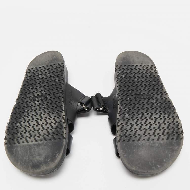 Pre Owned Hermes Black Leather Chypre Flat Sandals Size 39