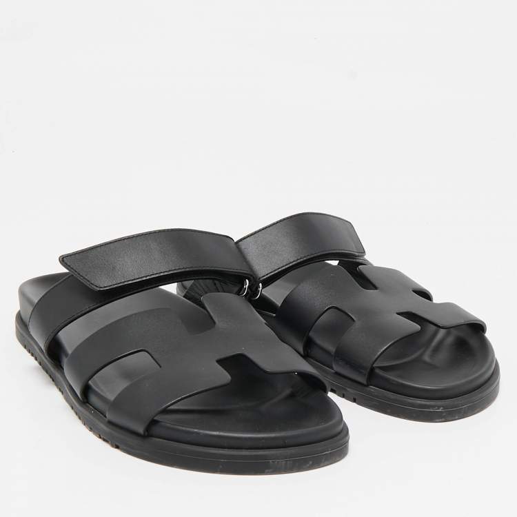 Pre Owned Hermes Black Leather Chypre Flat Sandals Size 39
