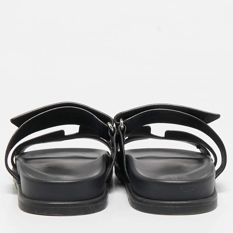 Pre Owned Hermes Black Leather Chypre Flat Sandals Size 39