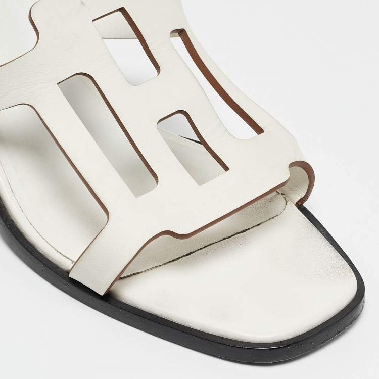 Pre Owned Hermes White Leather Izzy Slide Sandals Size 38.5