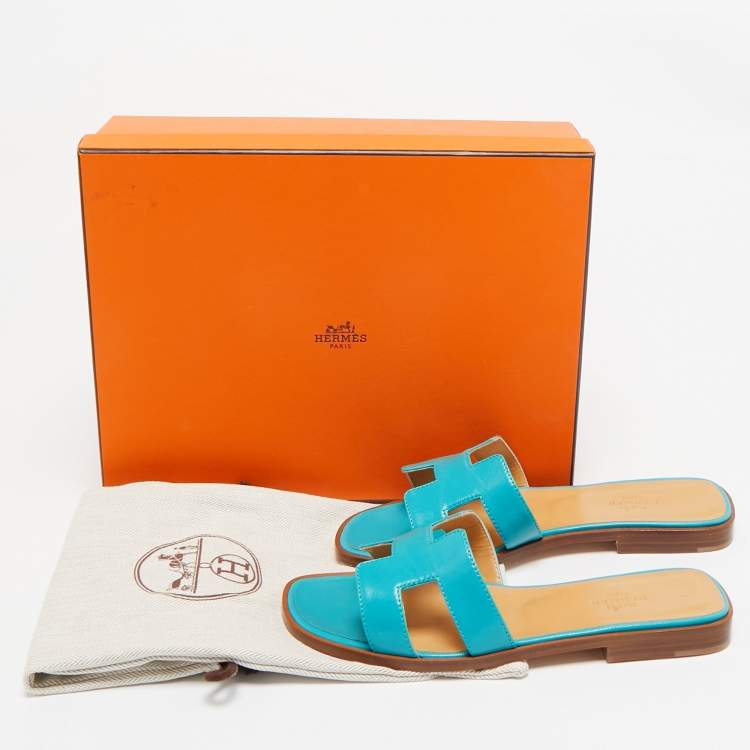 Pre Owned Hermes Turquoise Leather Oran Flat Slides Size 36