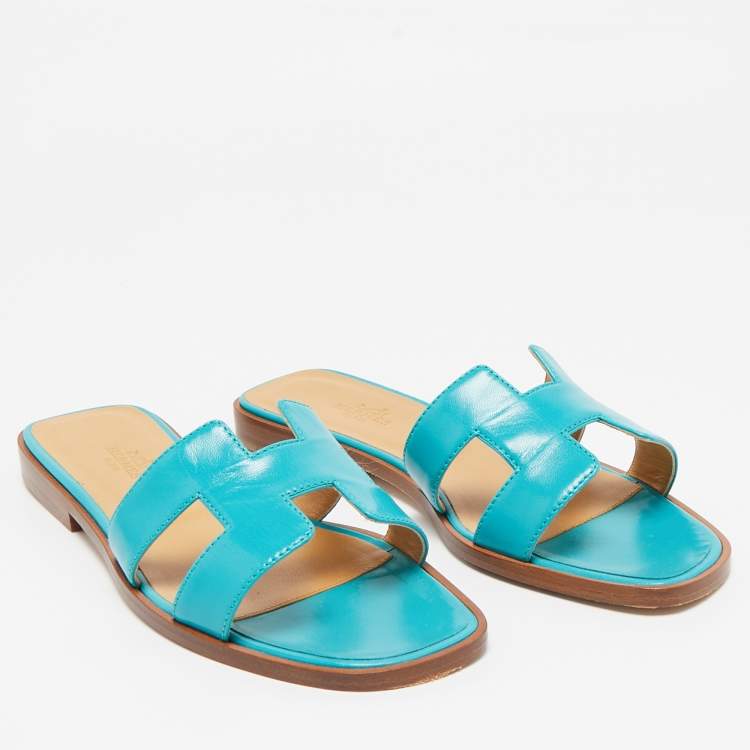 Pre Owned Hermes Turquoise Leather Oran Flat Slides Size 36