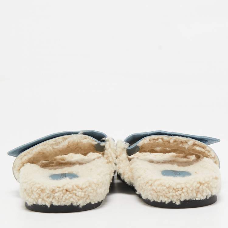 Pre Owned Hermes Blue Fur and Suede Chypre Flat Sandals Size 39