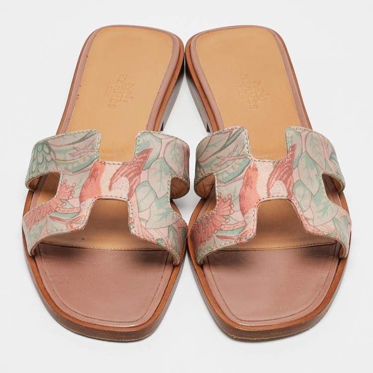 Pre Owned Hermes Multicolor Printed Canvas Oran Slide Sandals Size 36