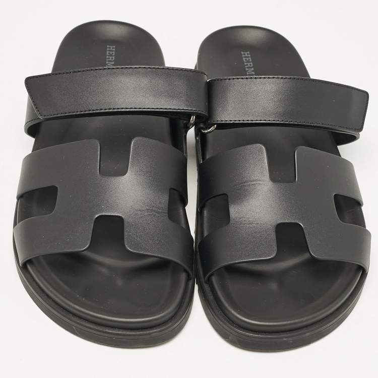 Pre Owned Hermes Black Leather Chypre Flat Sandals Size 40