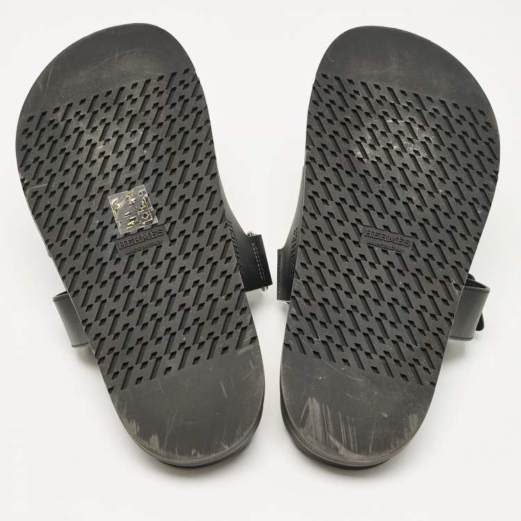 Pre Owned Hermes Black Leather Chypre Flat Sandals Size 40
