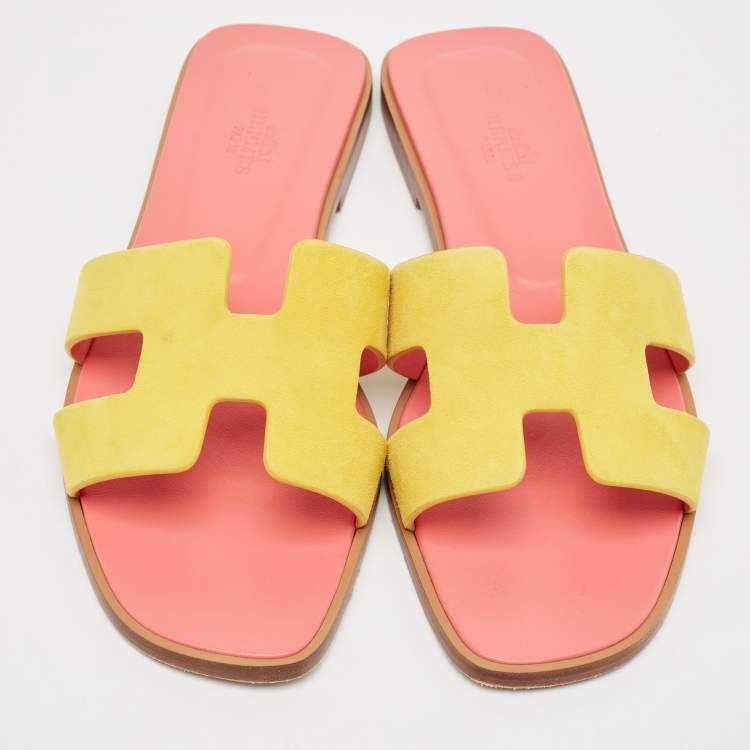 Pre Owned Hermes Yellow Suede Oran Flat Slides Size 38.5