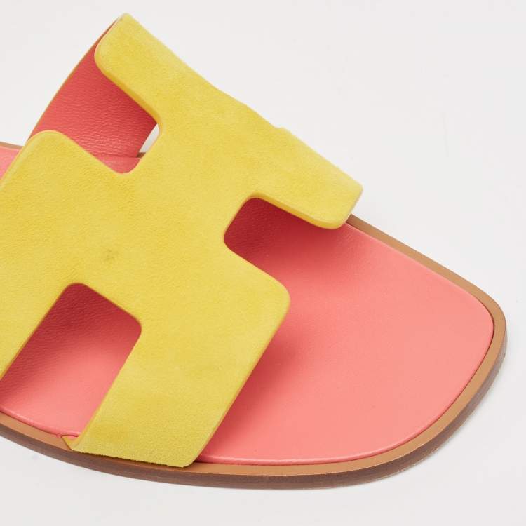 Pre Owned Hermes Yellow Suede Oran Flat Slides Size 38.5