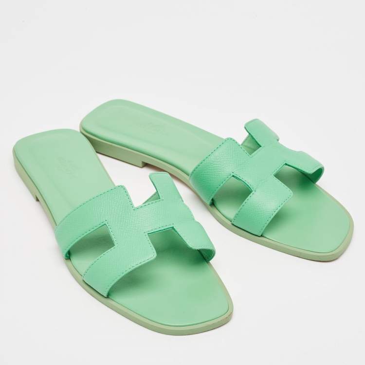 Pre Owned Hermes Green Leather Oran Flat Slides Size 38