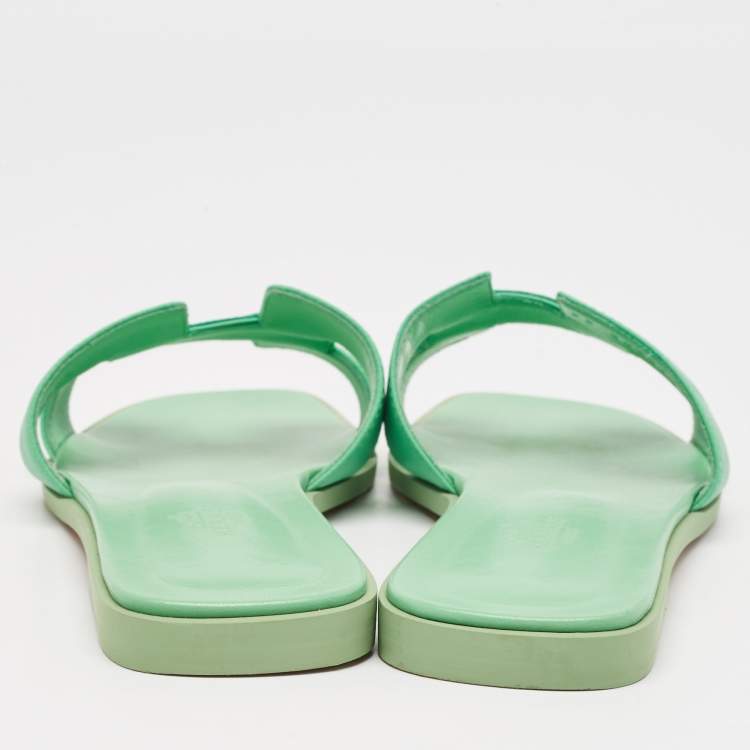 Pre Owned Hermes Green Leather Oran Flat Slides Size 38