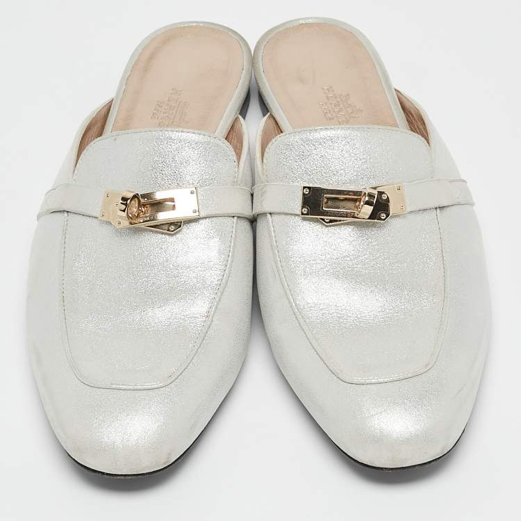 Pre Owned Hermes Silver Textured Suede Oz Flat Mules Size 39