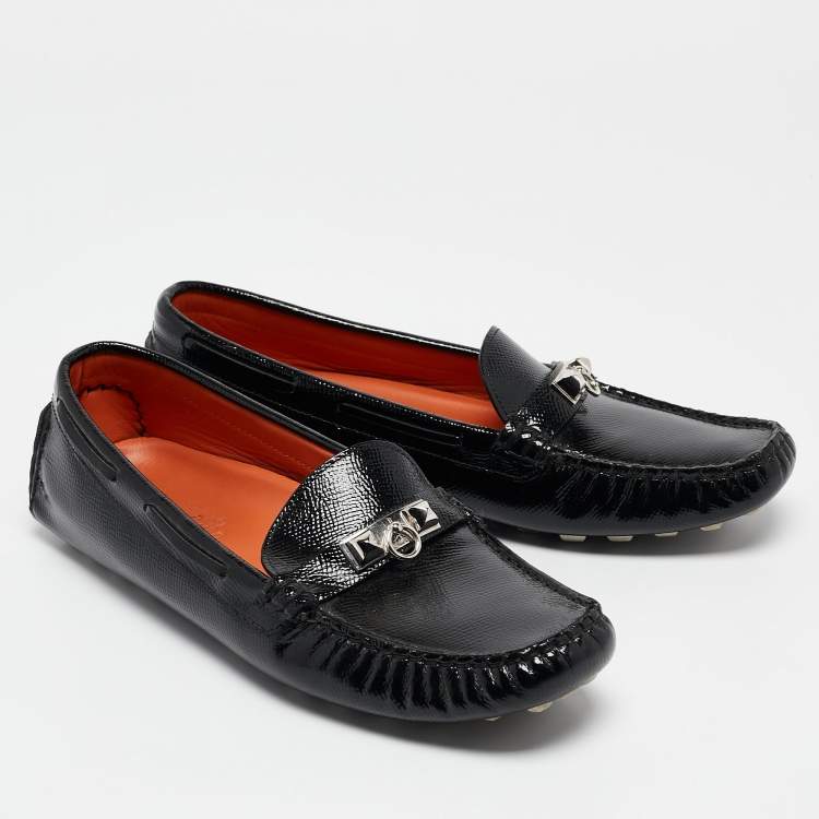 Pre Owned Hermes Black Patent Leather Irving Loafers Size 38