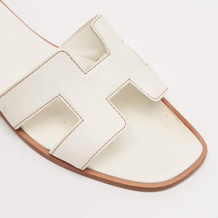Pre Owned Hermes White Leather Oran Flat Slide Sandals Size 37