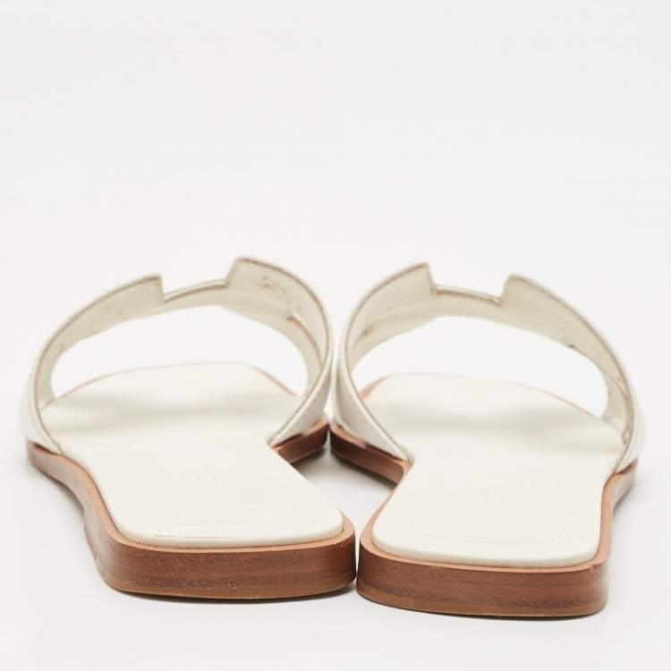 Pre Owned Hermes White Leather Oran Flat Slide Sandals Size 37