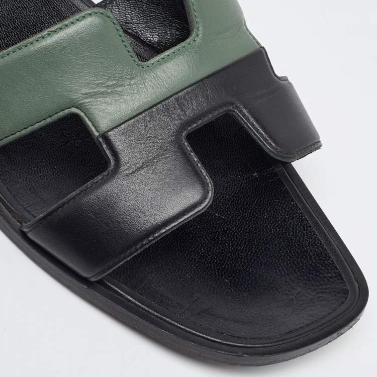 Pre Owned Hermes Black/Pastel Green Leather Oran Flat Slide Sandals Size 40