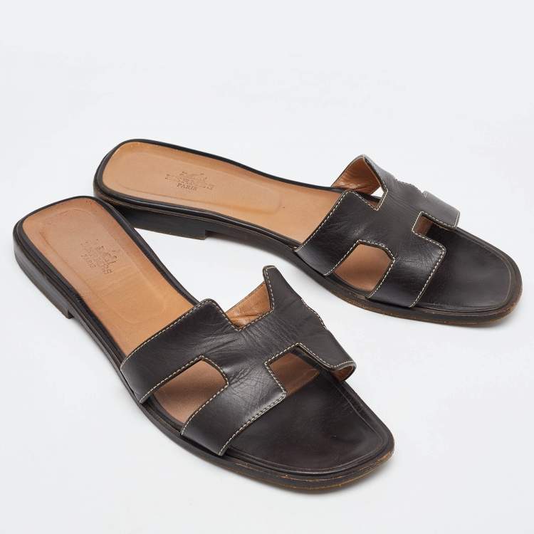 Pre Owned Hermes Dark Brown Leather Oran Flat Slide Sandals Size 40