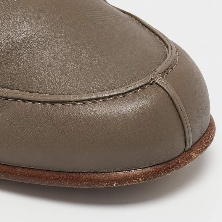 Pre Owned Hermes Grey Leather Kelly Loafers Size 37