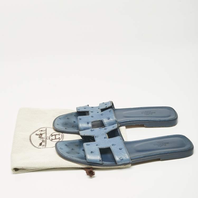 Pre Owned Hermes Blue Ostrich Leather Oran Flat Slide Sandals Size 40