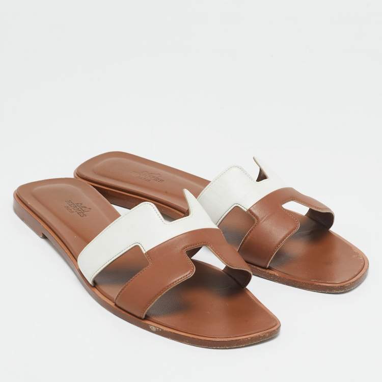 Pre Owned Hermes Brown/White Leather Oran Flat Slide Sandals Size 41