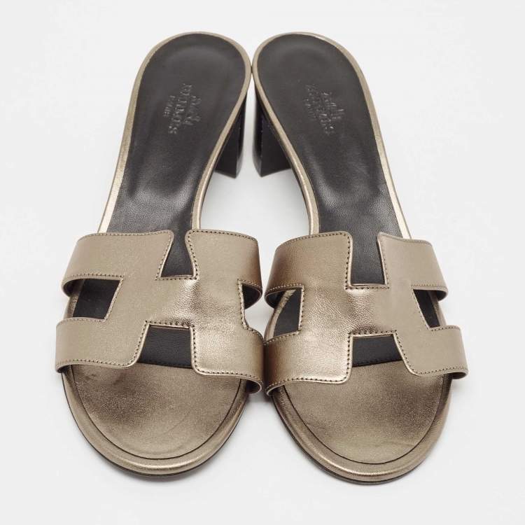 Pre Owned Hermes Metallic Grey Leather Oasis Slide Sandals Size 39