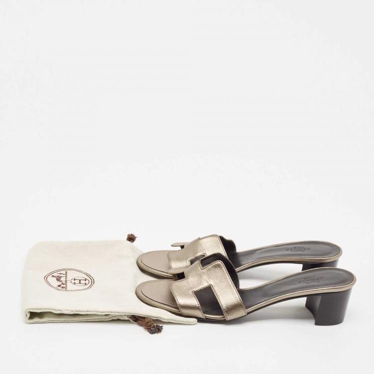Pre Owned Hermes Metallic Grey Leather Oasis Slide Sandals Size 39