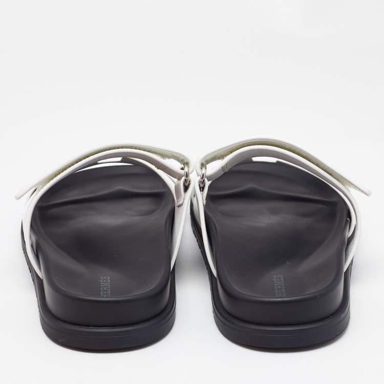 مملوكة مسبقًا Hermes White Leather Chypre Sandals Size 39.5