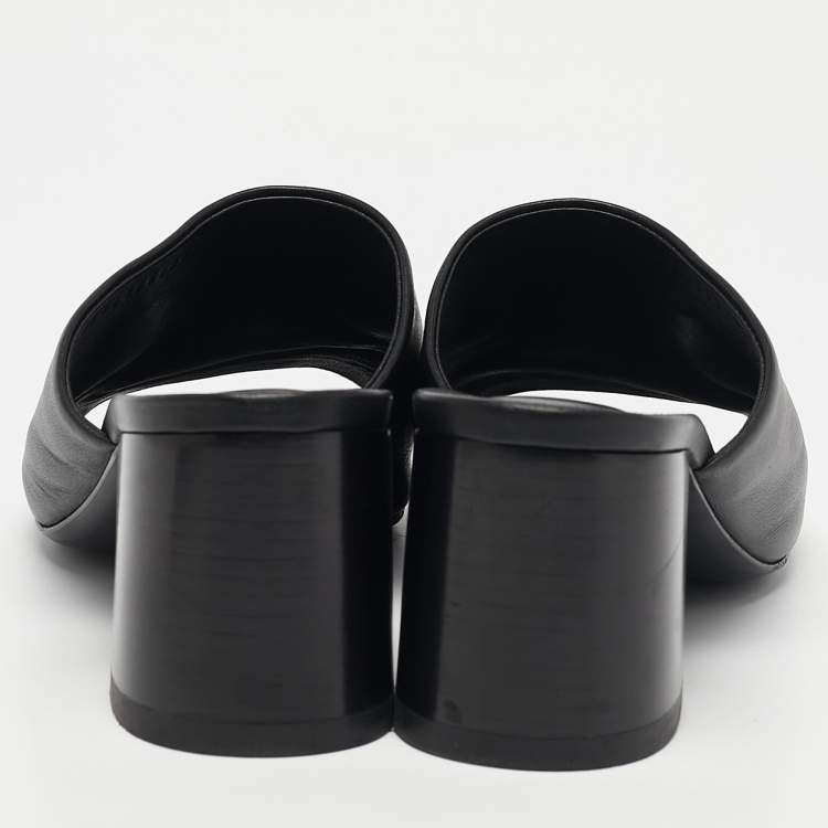 Pre Owned Hermes Black Leather Camilla Slide Sandals Size 41