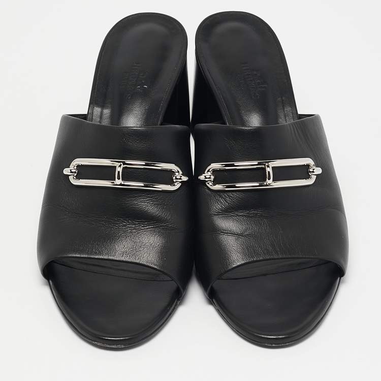 Pre Owned Hermes Black Leather Camilla Slide Sandals Size 41