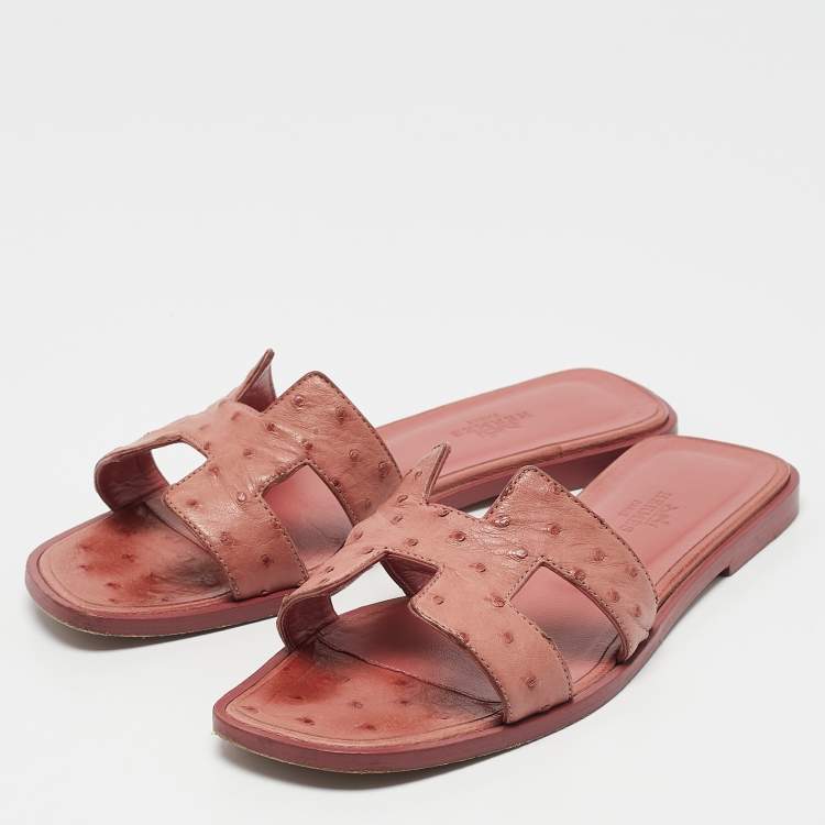 Pre Owned Hermes Dusty Pink Ostrich Oran Flat Slides Size 36.5