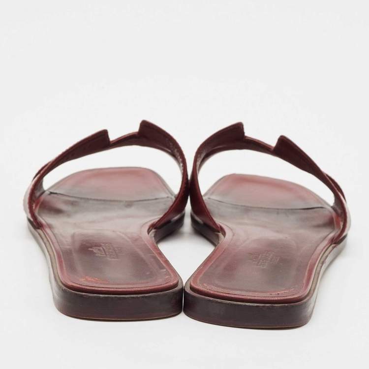 Pre Owned Hermes Burgundy Leather Oran Flat Sandals Size 40.5