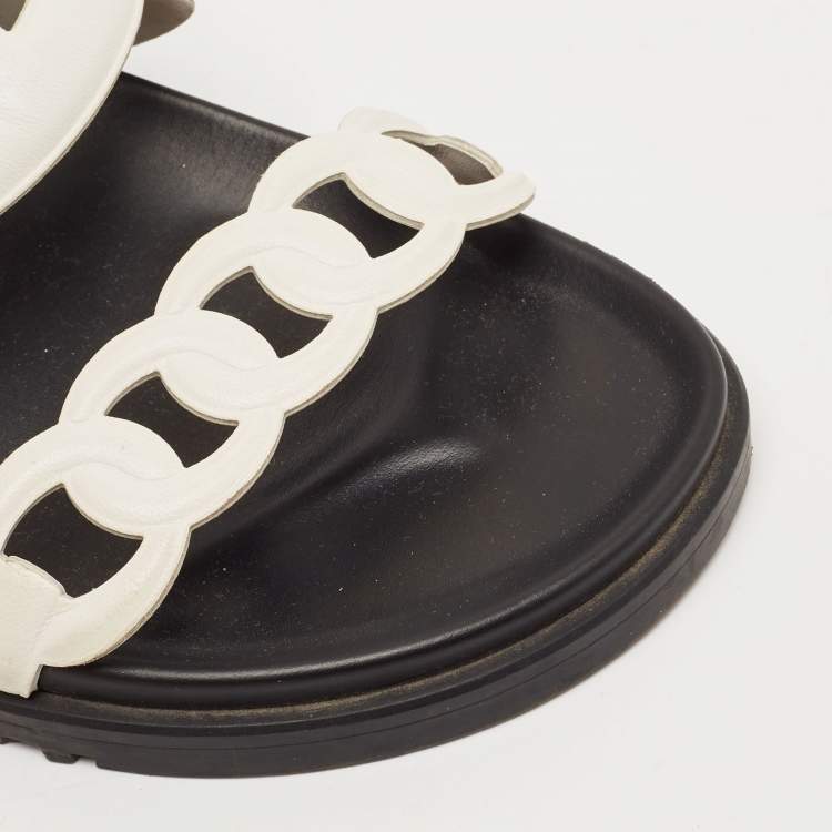 Pre Owned Hermes White Leather Extra Flat Sandals Size 38.5