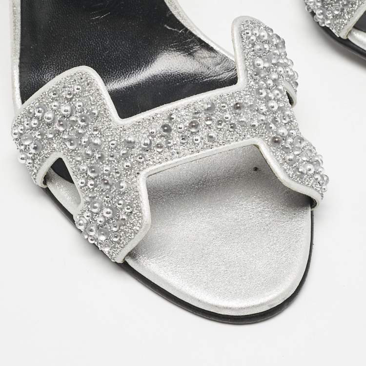 Pre Owned Hermes Silver Leather and Glitter Premiere Ankle Strap Sandals Size 38.5