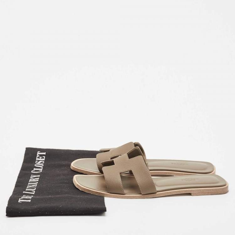 Pre Owned Hermes Olive Green Leather Oran Flat Slides Size 39