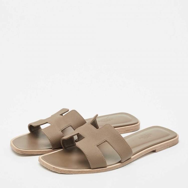 Pre Owned Hermes Olive Green Leather Oran Flat Slides Size 39