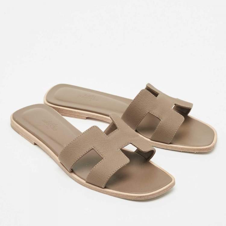 Pre Owned Hermes Olive Green Leather Oran Flat Slides Size 39