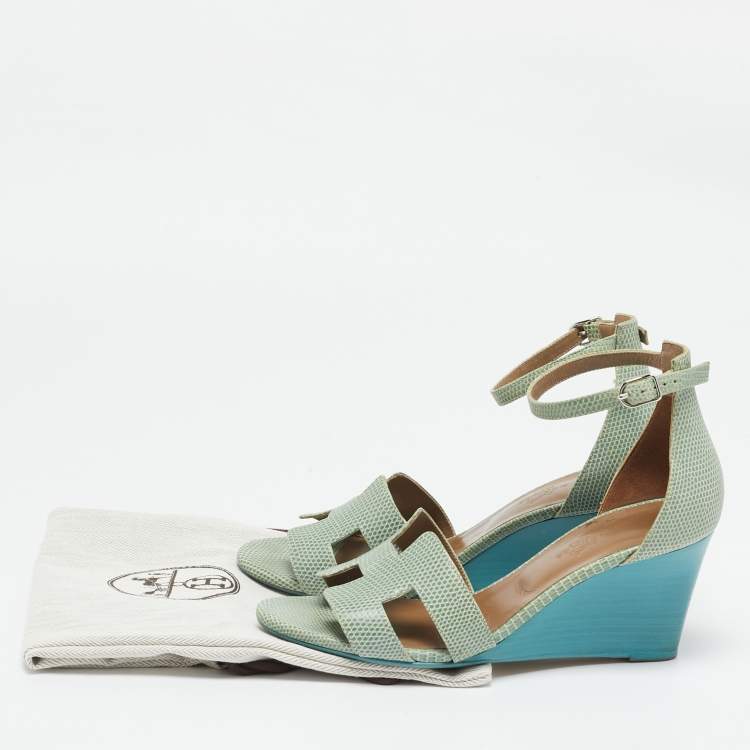 مملوكة مسبقًا Hermes Green Lizard Leather Legend Wedge Ankle Strap Sandals Size 37