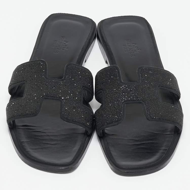 Pre Owned Hermes Black Glitter Oran Flat Sandals Size 36.5