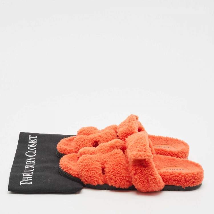 Pre Owned Hermes Orange Shearling Chypre Flat Slides Size 39