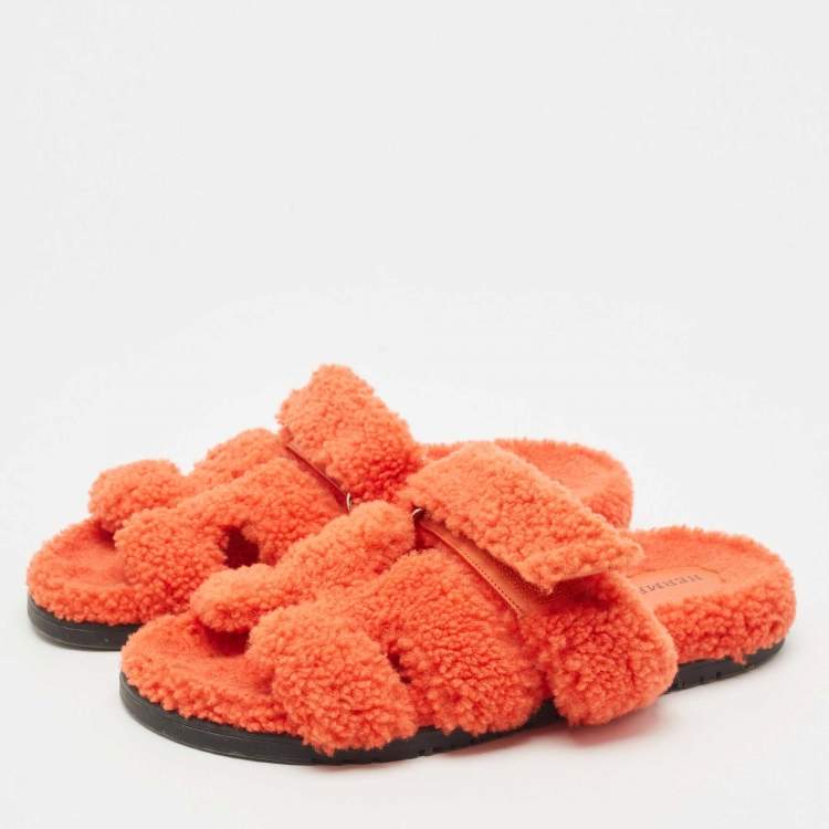 Pre Owned Hermes Orange Shearling Chypre Flat Slides Size 39