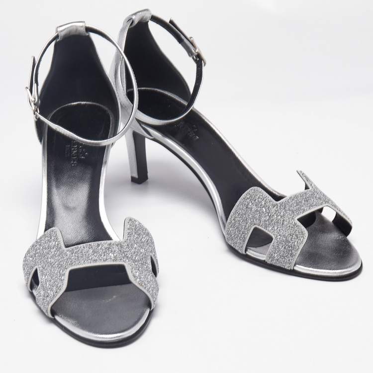 Pre Owned Hermès Silver Leather and Glitter Premiere Sandals Size 39