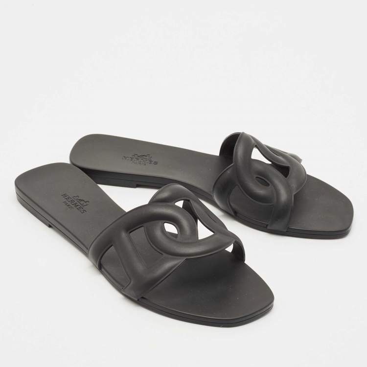 Pre Owned Hermes Black Rubber Aloha Flat Slide Sandals Size 37